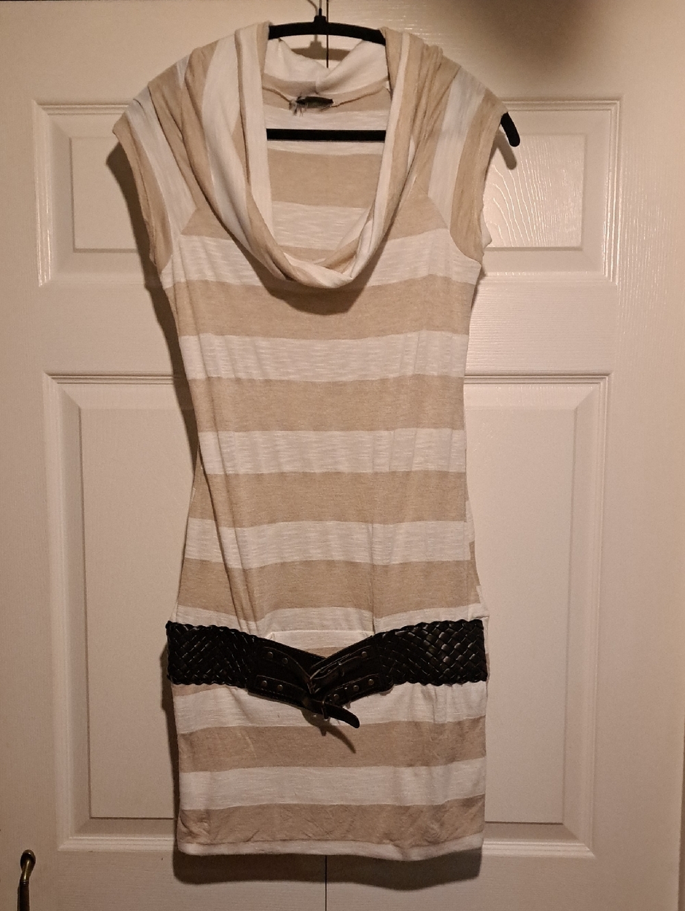 🧉Womans Striped Cowl Neck Tunic Dress. Cream & Tan Buckeled Belt Hipster style.
